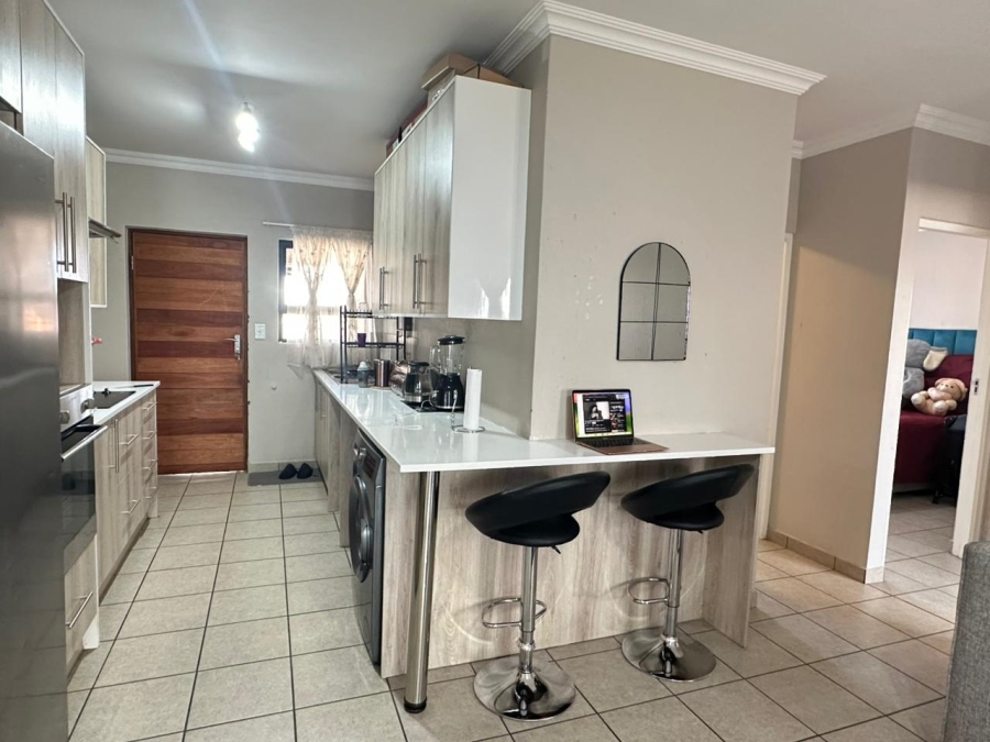 To Let 2 Bedroom Property for Rent in Terenure Gauteng