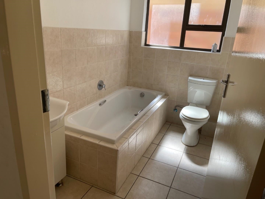 2 Bedroom Property for Sale in Northwold Gauteng