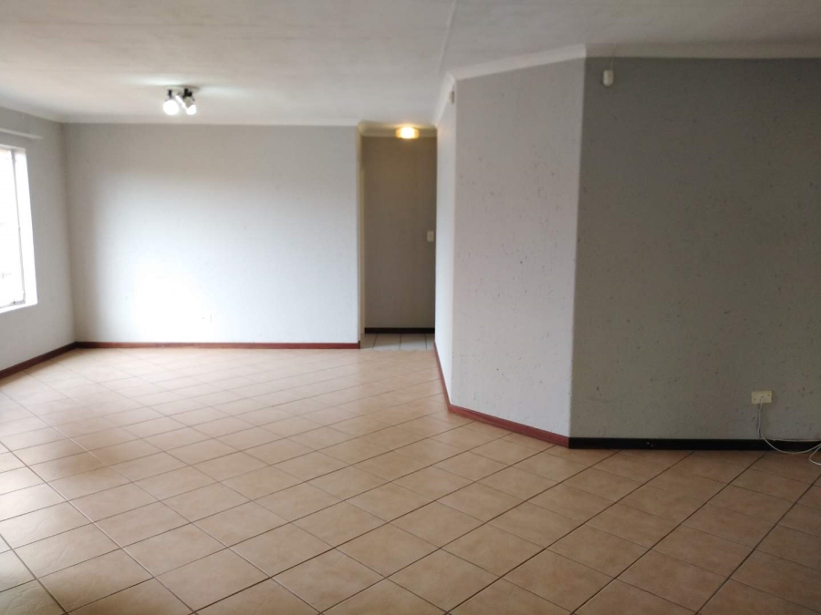 3 Bedroom Property for Sale in Glen Marais Gauteng