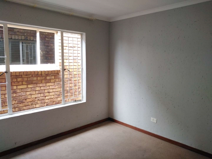 3 Bedroom Property for Sale in Glen Marais Gauteng