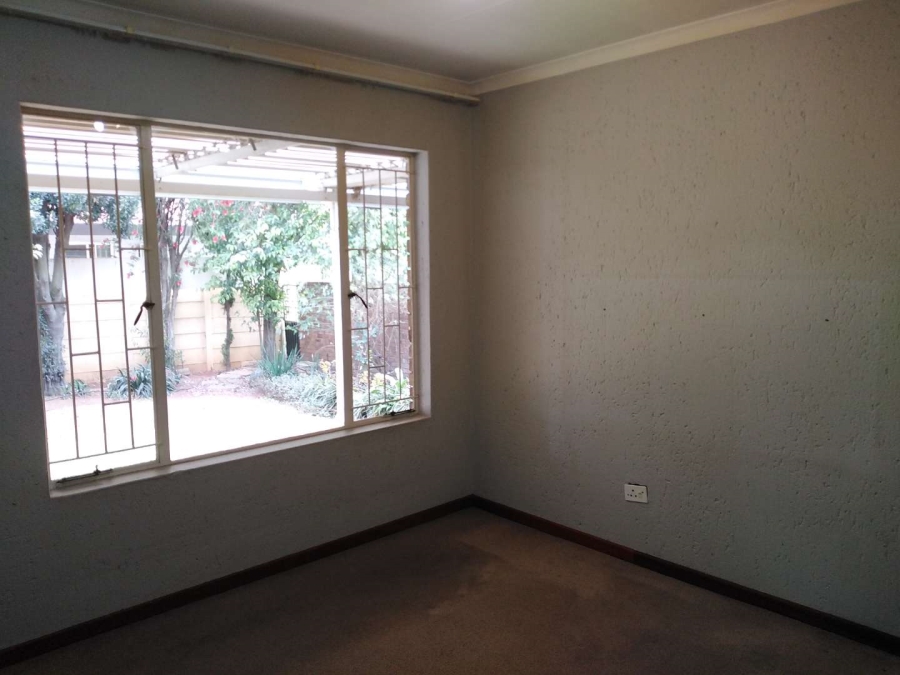 3 Bedroom Property for Sale in Glen Marais Gauteng