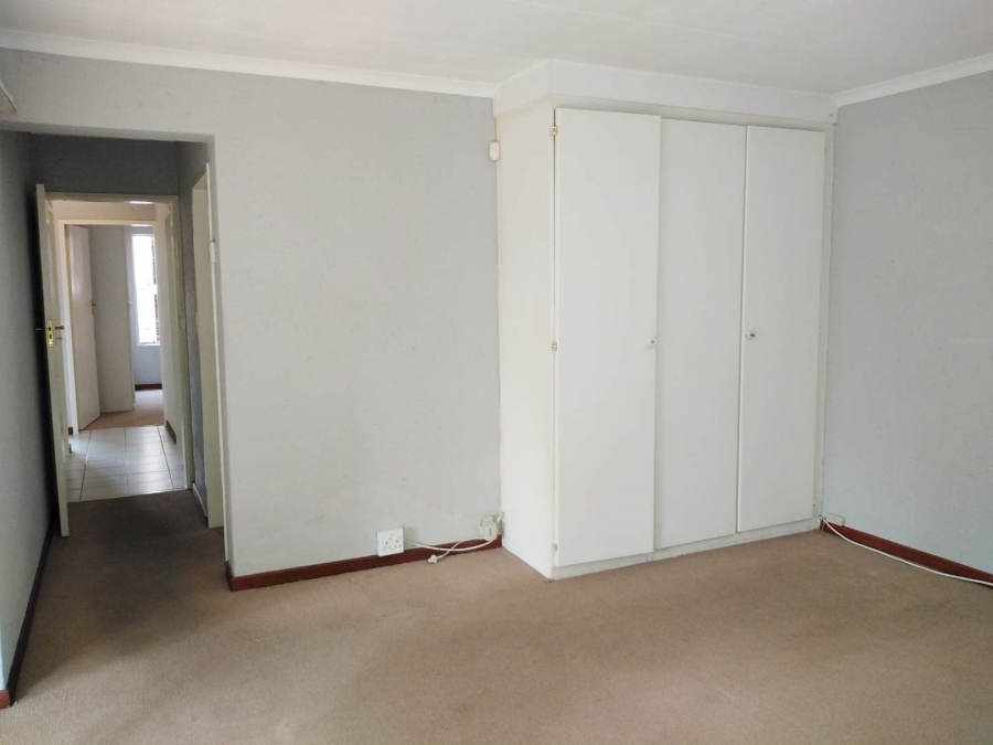 3 Bedroom Property for Sale in Glen Marais Gauteng