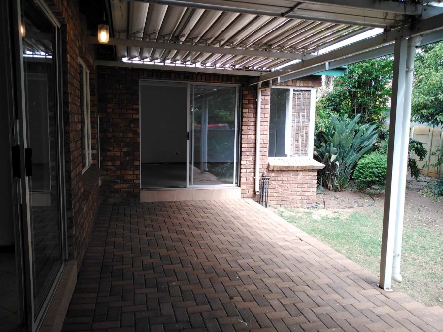 3 Bedroom Property for Sale in Glen Marais Gauteng