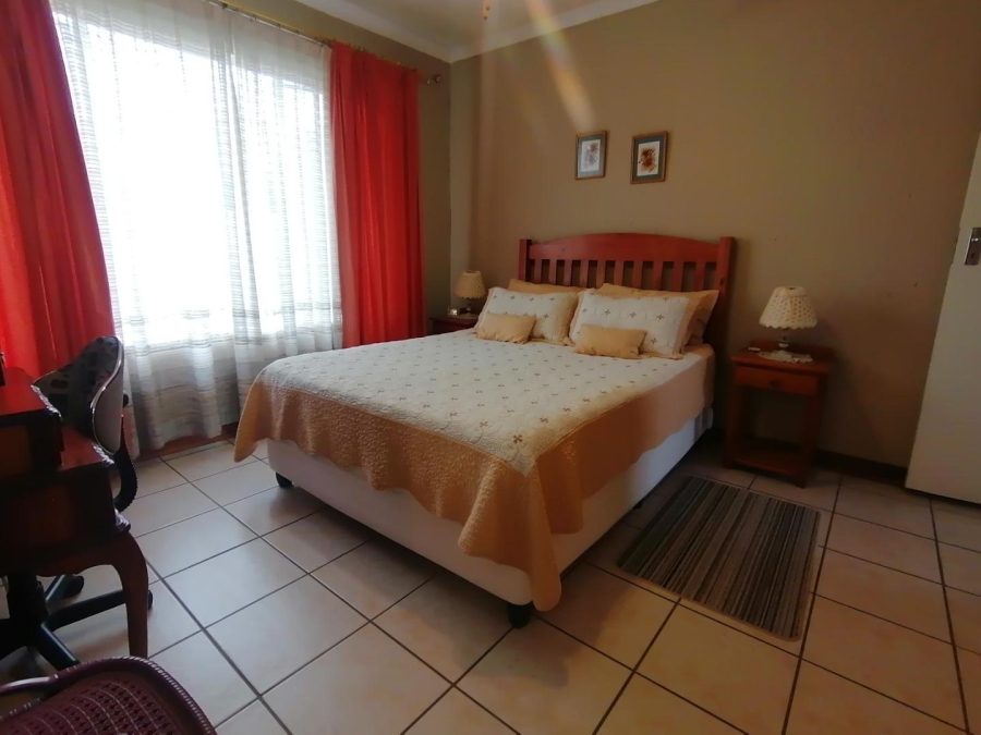 2 Bedroom Property for Sale in Rooihuiskraal North Gauteng