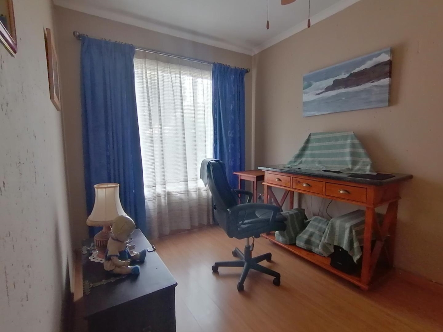 2 Bedroom Property for Sale in Rooihuiskraal North Gauteng