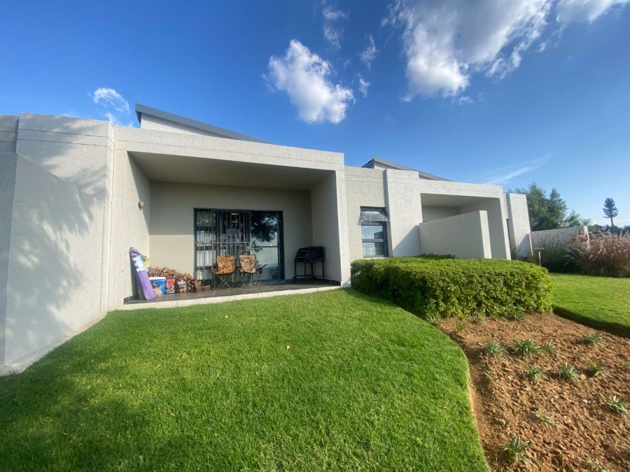 3 Bedroom Property for Sale in Jackal Creek Golf Estate Gauteng