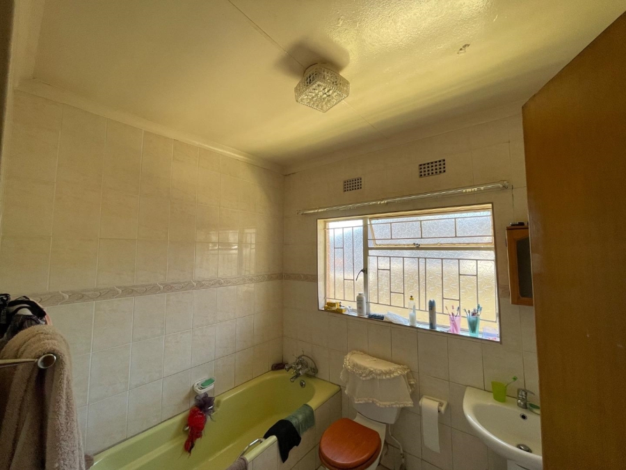 4 Bedroom Property for Sale in Alan Manor Gauteng