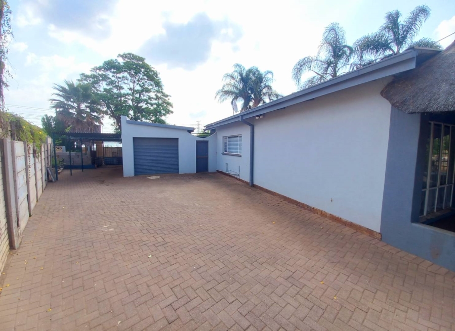 3 Bedroom Property for Sale in Kwaggasrand Gauteng