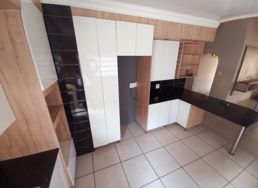 3 Bedroom Property for Sale in Kwaggasrand Gauteng