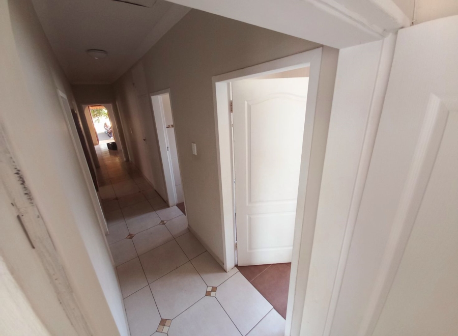 3 Bedroom Property for Sale in Kwaggasrand Gauteng