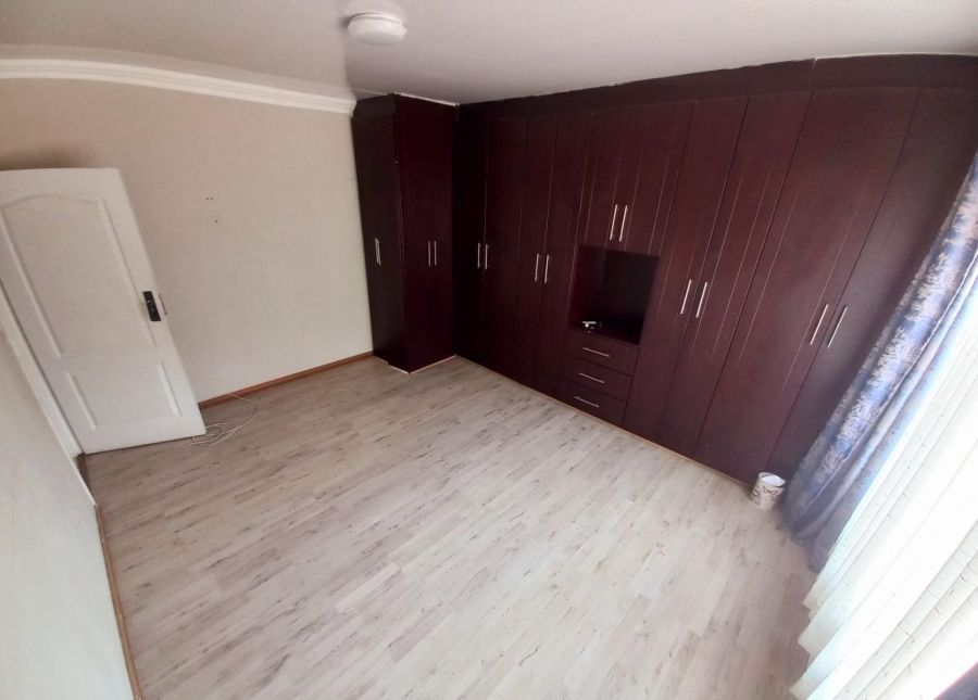 3 Bedroom Property for Sale in Kwaggasrand Gauteng