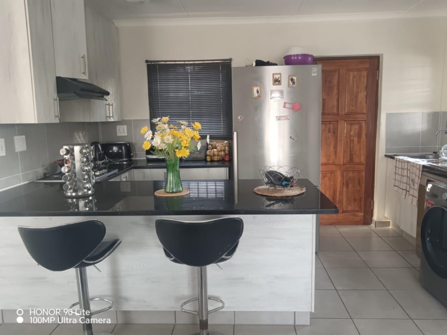 3 Bedroom Property for Sale in Chantelle Gauteng