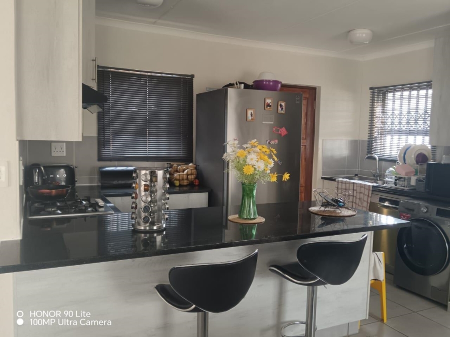 3 Bedroom Property for Sale in Chantelle Gauteng