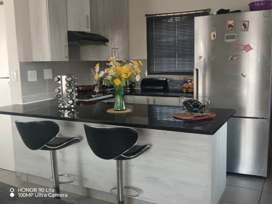 3 Bedroom Property for Sale in Chantelle Gauteng
