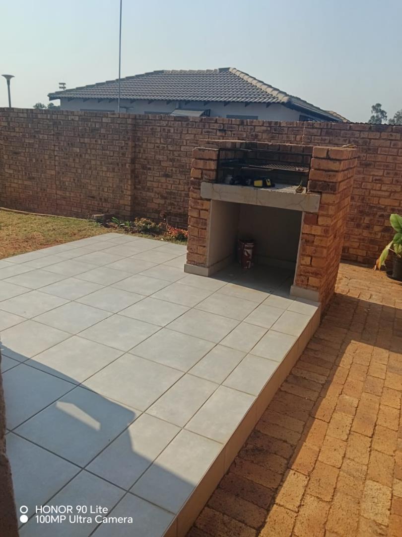 3 Bedroom Property for Sale in Chantelle Gauteng