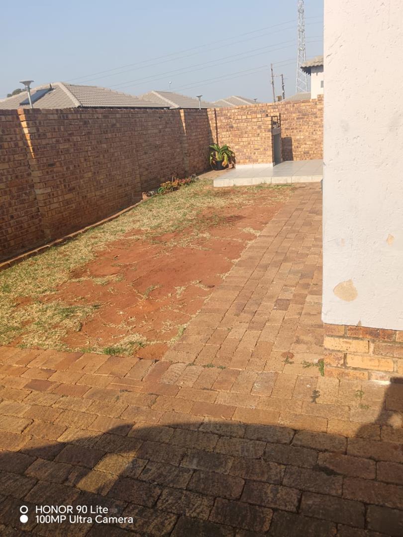 3 Bedroom Property for Sale in Chantelle Gauteng