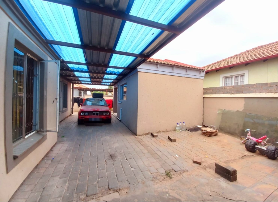 3 Bedroom Property for Sale in Elandspoort Gauteng
