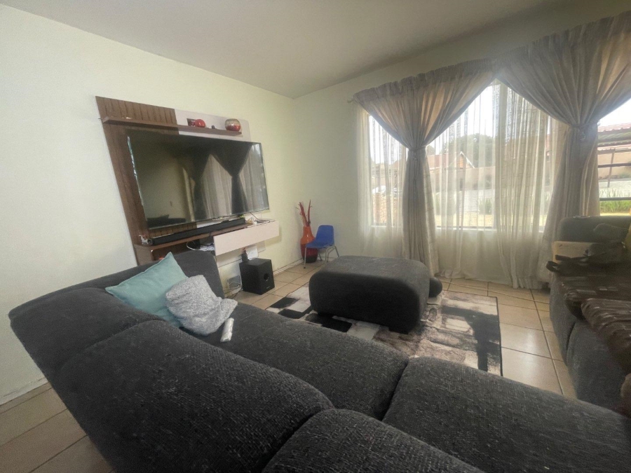 3 Bedroom Property for Sale in Esther Park Gauteng