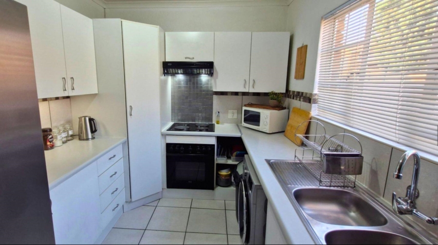 2 Bedroom Property for Sale in Radiokop Gauteng