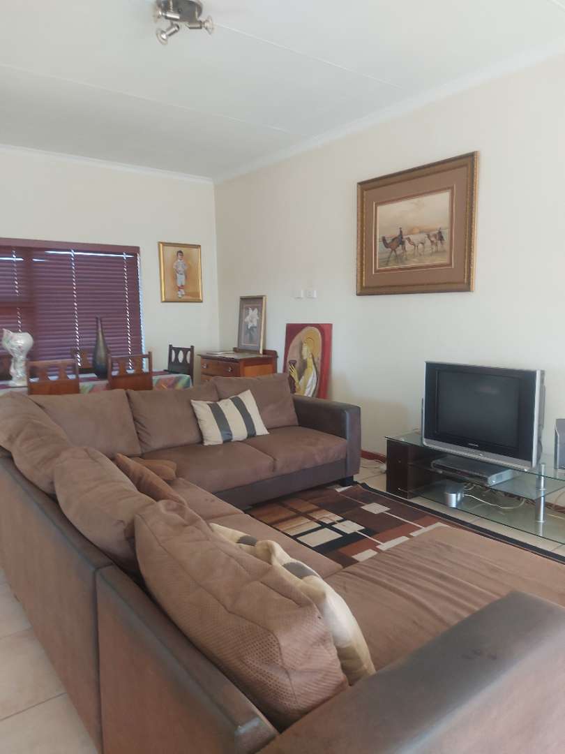 3 Bedroom Property for Sale in Noordheuwel Gauteng