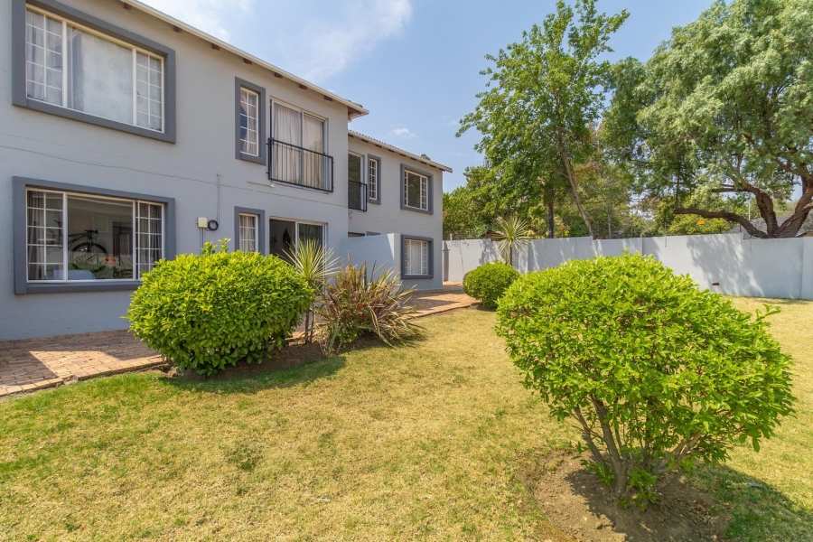 2 Bedroom Property for Sale in Wilgeheuwel Gauteng