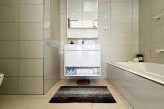 To Let 2 Bedroom Property for Rent in Rosebank Gauteng