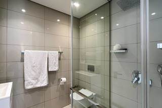 To Let 2 Bedroom Property for Rent in Rosebank Gauteng