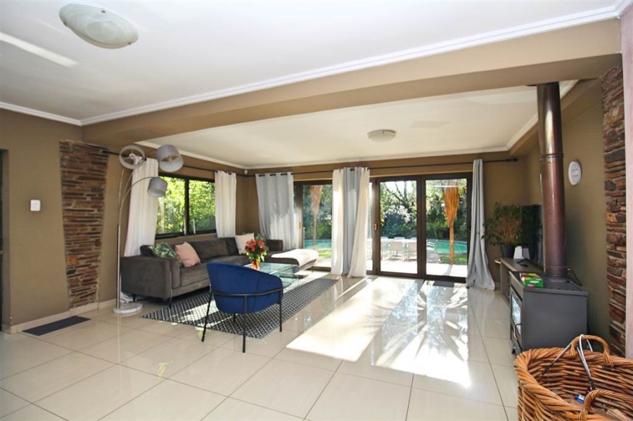 5 Bedroom Property for Sale in Edenburg Gauteng