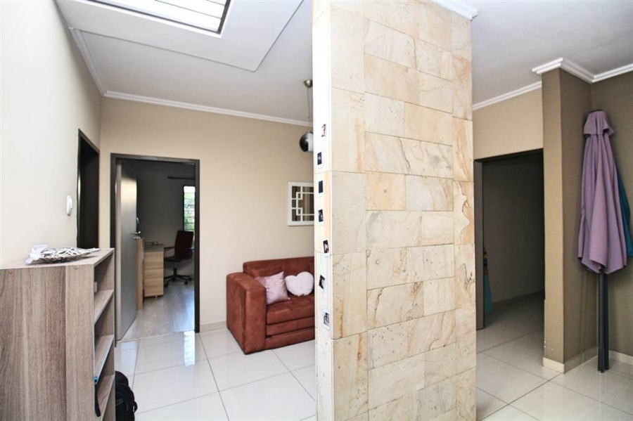 5 Bedroom Property for Sale in Edenburg Gauteng