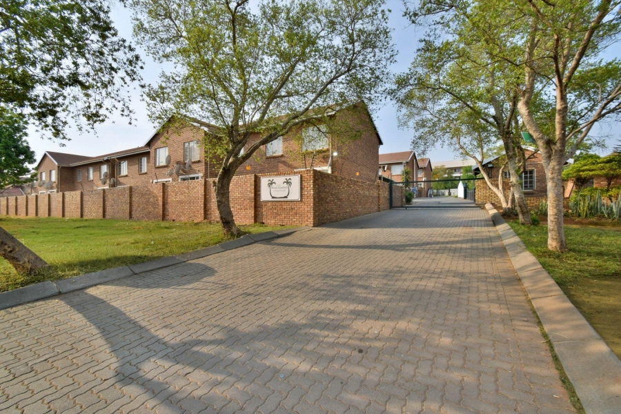 2 Bedroom Property for Sale in West Park Gauteng