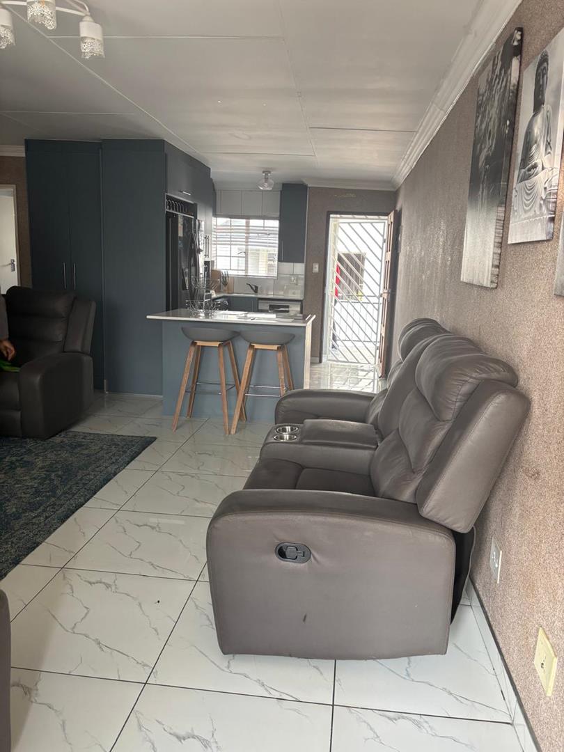 2 Bedroom Property for Sale in Meyersdal Gauteng