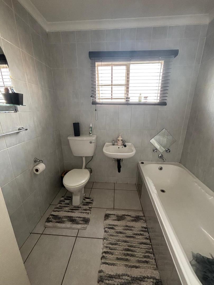 2 Bedroom Property for Sale in Meyersdal Gauteng