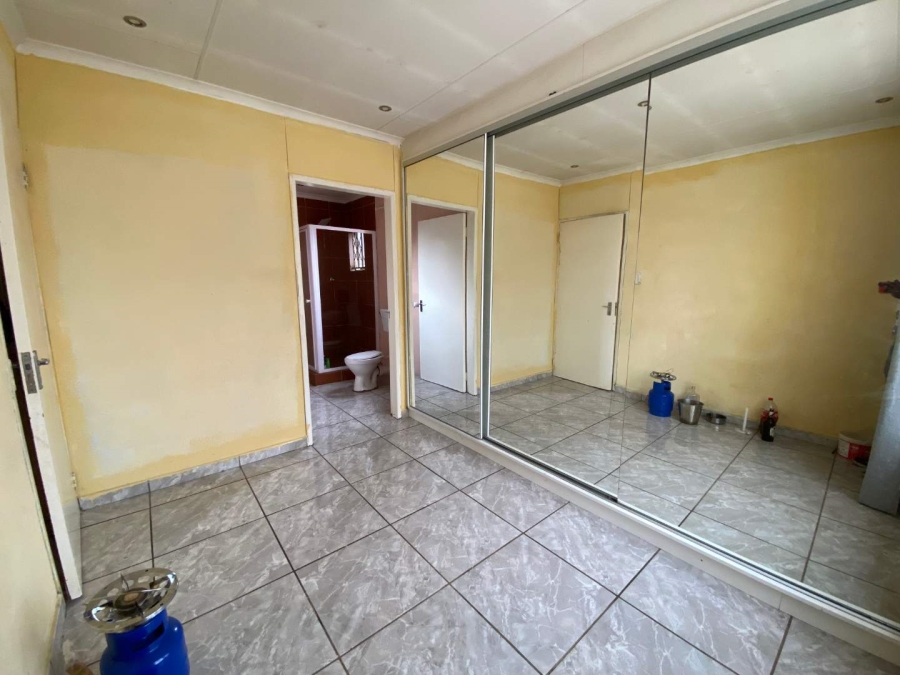 3 Bedroom Property for Sale in Windmill Park Gauteng