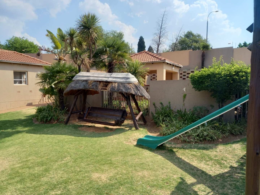 1 Bedroom Property for Sale in Allens Nek Gauteng
