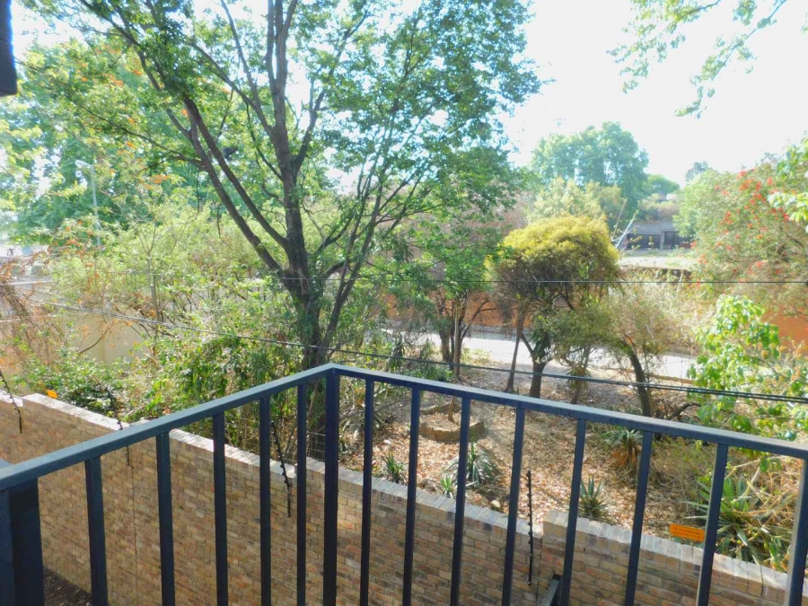 1 Bedroom Property for Sale in Bryanston Gauteng