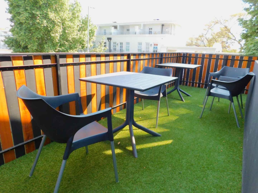 1 Bedroom Property for Sale in Bryanston Gauteng