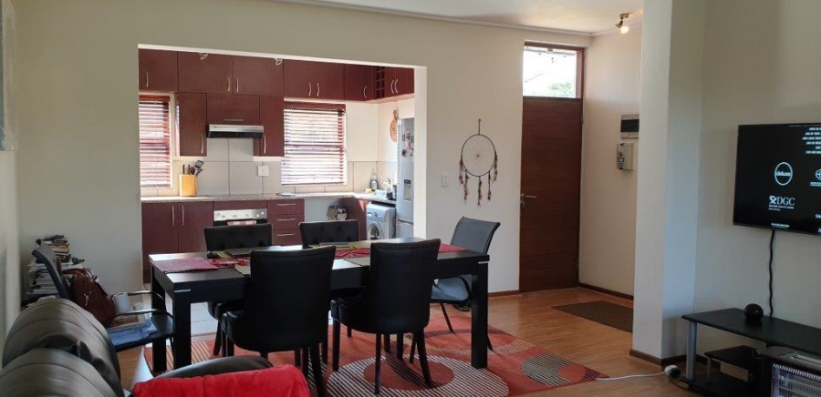 To Let 2 Bedroom Property for Rent in Jackal Creek Golf Estate Gauteng