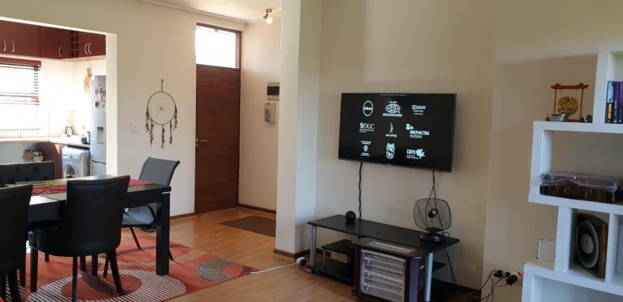 To Let 2 Bedroom Property for Rent in Jackal Creek Golf Estate Gauteng