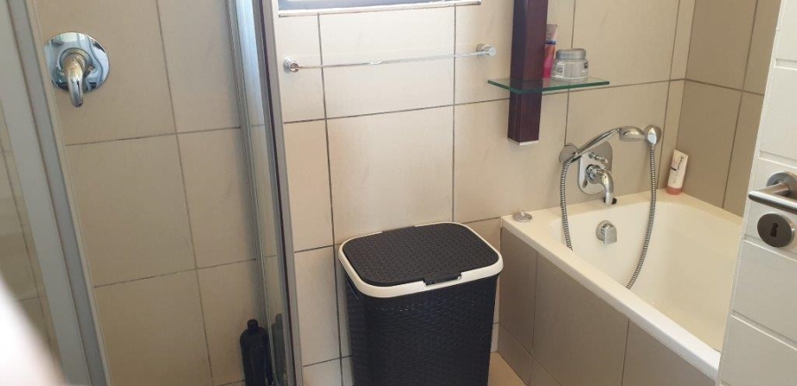 To Let 2 Bedroom Property for Rent in Jackal Creek Golf Estate Gauteng