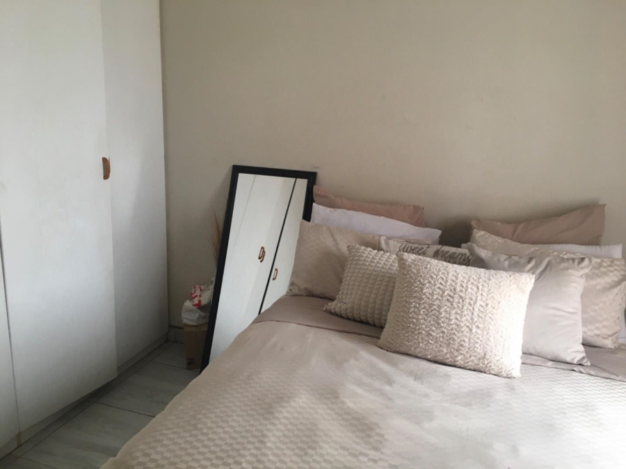2 Bedroom Property for Sale in Noordwyk Gauteng