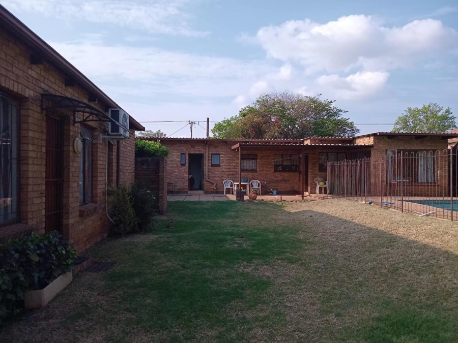 4 Bedroom Property for Sale in Silverton Gauteng