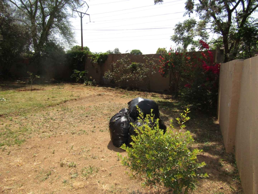 3 Bedroom Property for Sale in Bromhof Gauteng