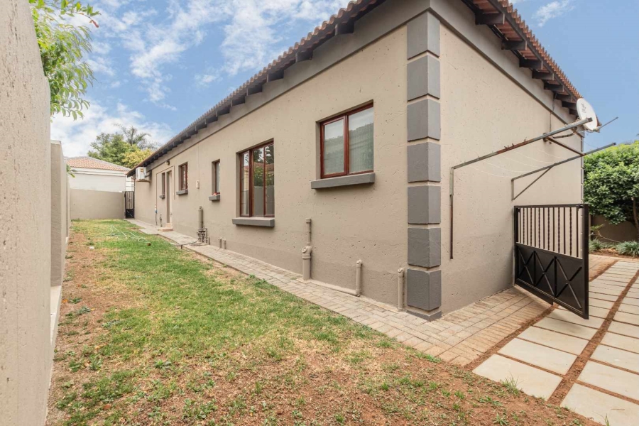 3 Bedroom Property for Sale in Willowbrook Gauteng
