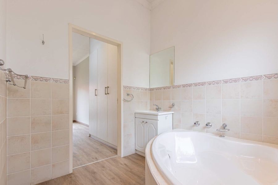 3 Bedroom Property for Sale in Willowbrook Gauteng