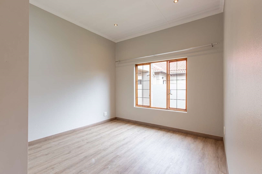 3 Bedroom Property for Sale in Willowbrook Gauteng