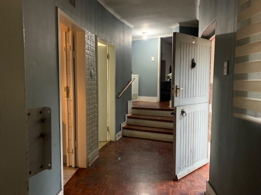 2 Bedroom Property for Sale in Towerby Gauteng