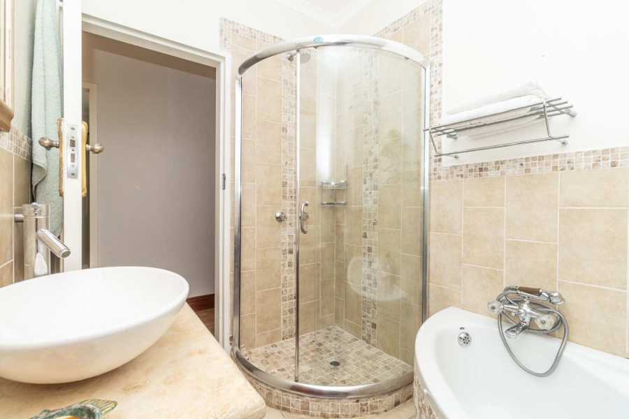5 Bedroom Property for Sale in Northcliff Gauteng