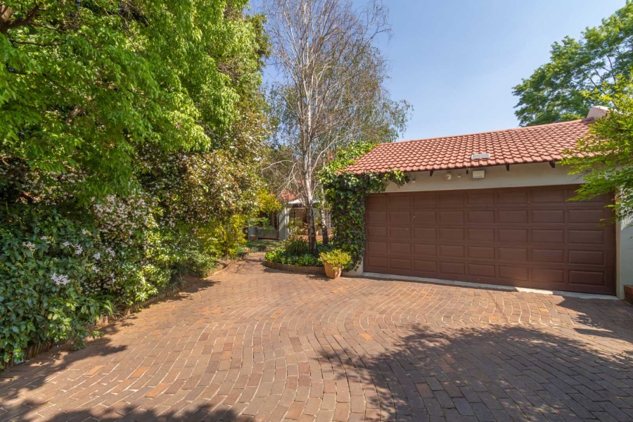 5 Bedroom Property for Sale in Northcliff Gauteng