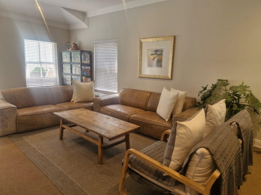 4 Bedroom Property for Sale in Woodmead Gauteng