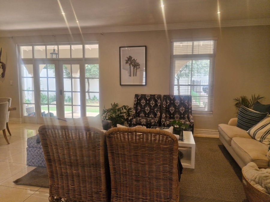 4 Bedroom Property for Sale in Woodmead Gauteng